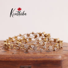 Beautiful White Stone Bangles B187