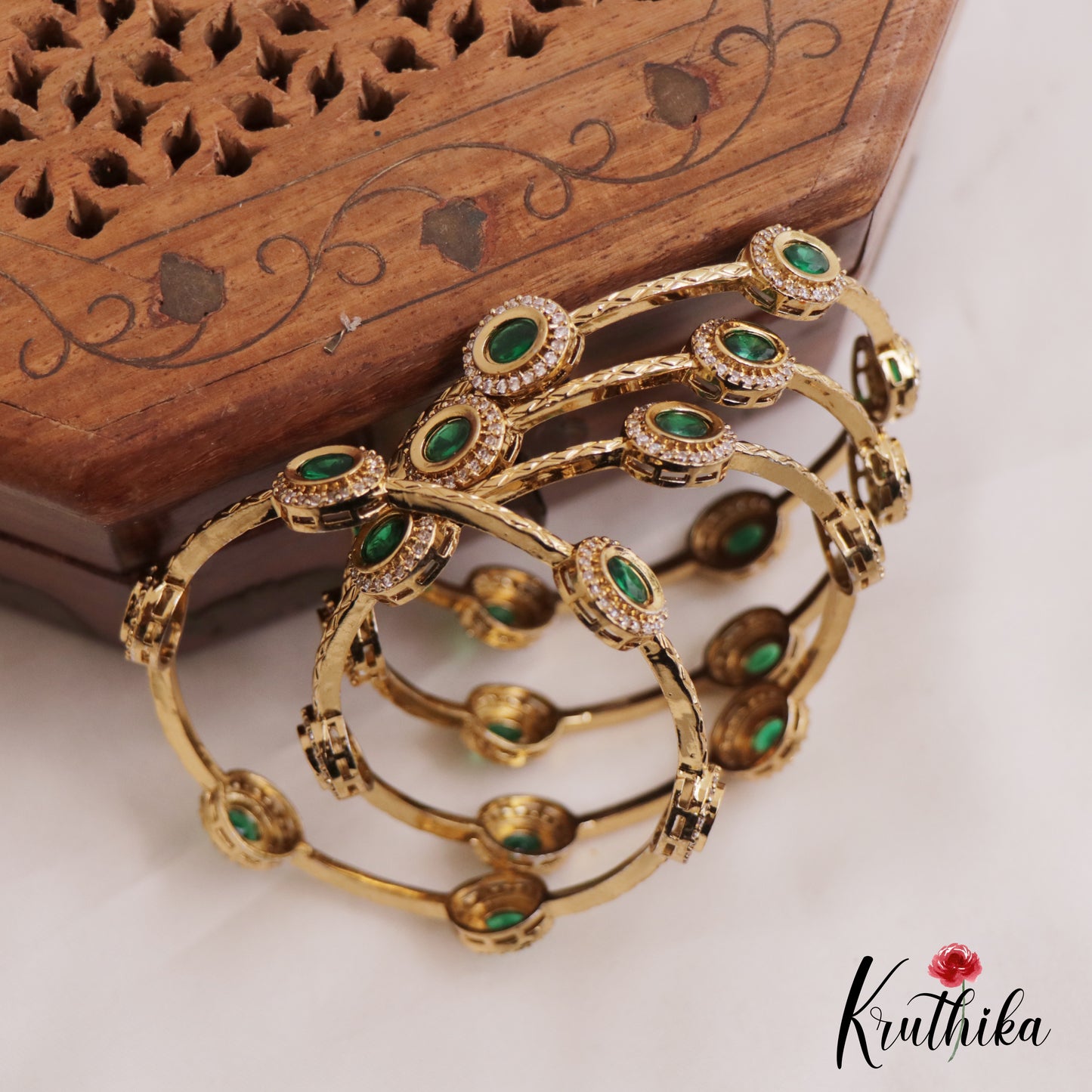 Beautiful AD Victorian Bangles B469 (Set of 4 Bangles) (Available in 3 Colours)
