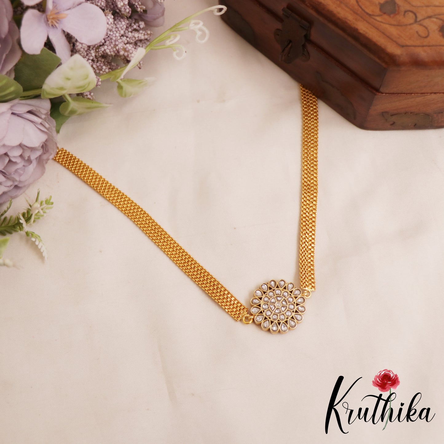 Classic Two-in-One Reversible Floral Motifs Jadau Pendant Chain NC2903