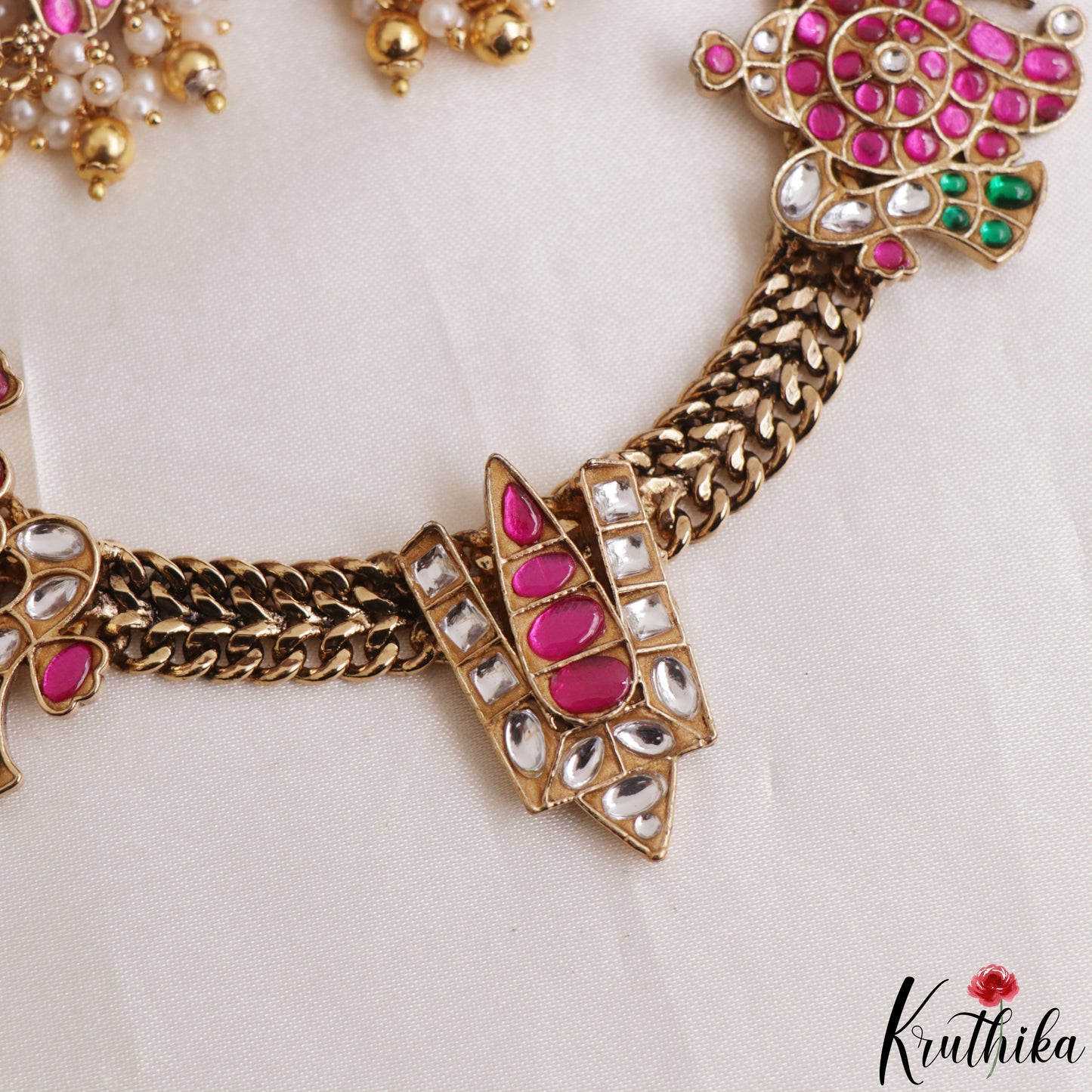 Elegant Shanka-Chakra-Nama Motifs Jadau Necklace NC3136