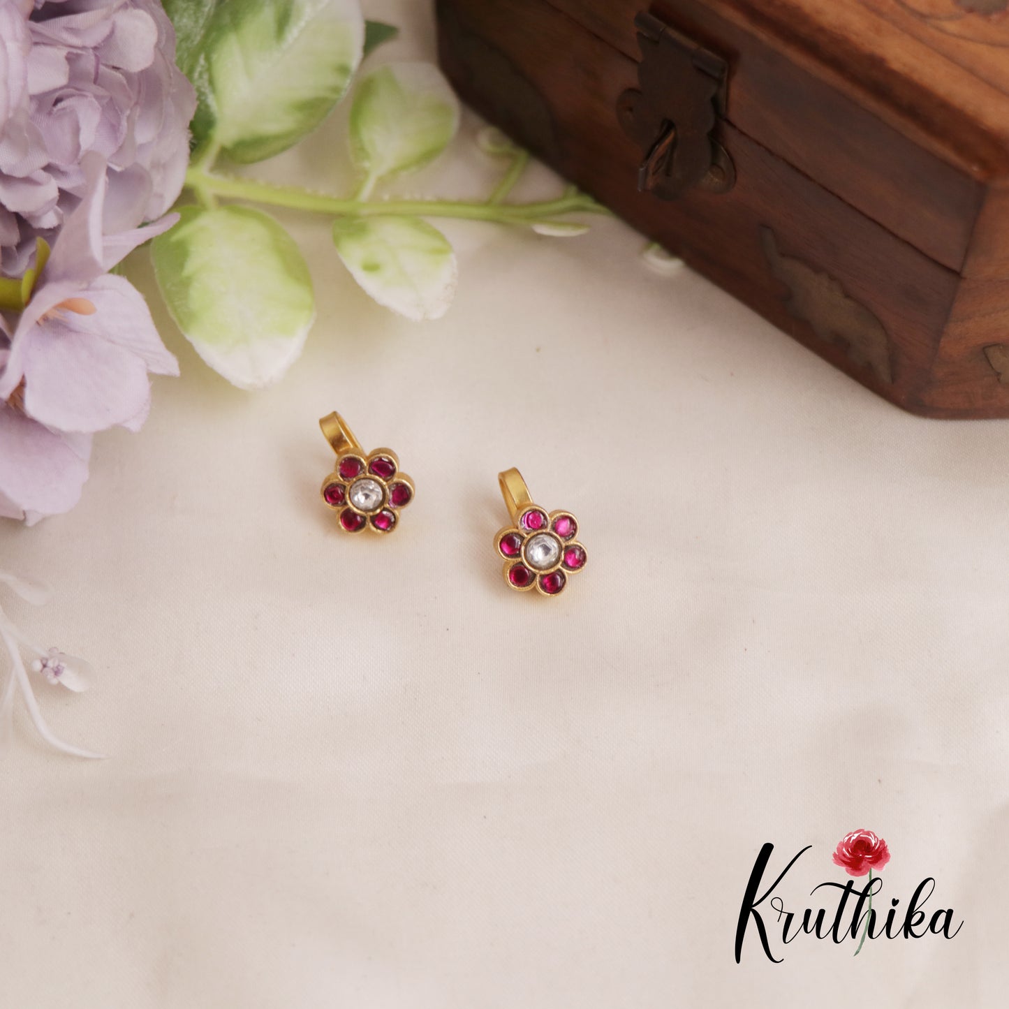 Simple Jadau Floral Earcuffs | Upper Earrings | Bugadi Earrings E818