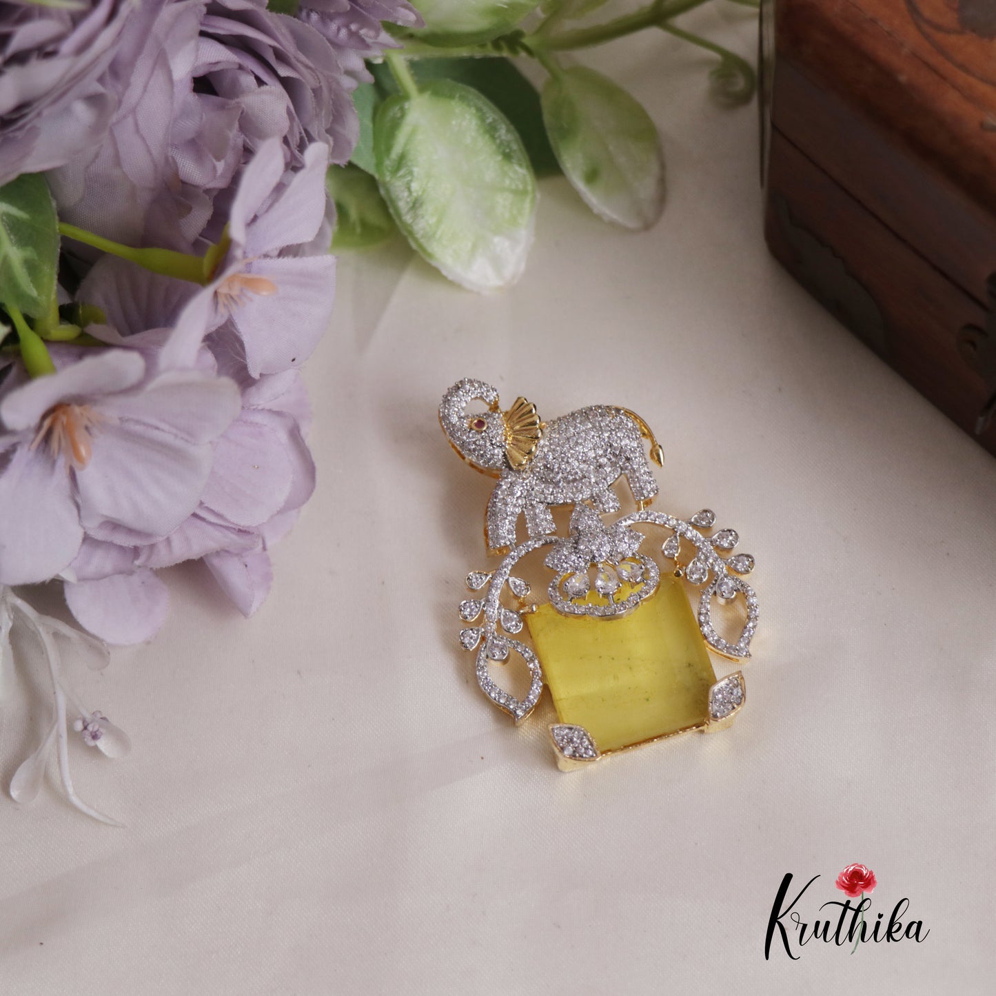 Elegant Victorian Elephant Pendant Set PS246 (Available In 5 Colours)