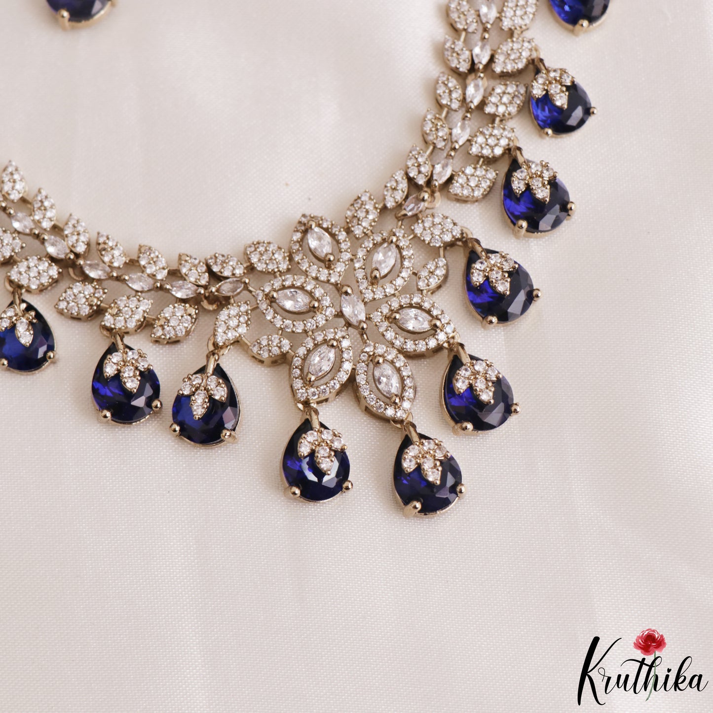 Sparkling Floral Leaf Motifs CZ Victorian Necklace NC3152 (Available In 6 Colors)