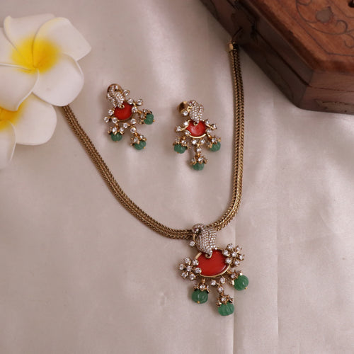 Trendy Peacock Chain Set with Pastel Green Beads NC1830