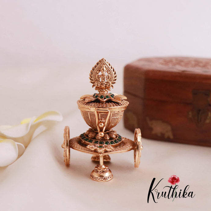 Beautifull Gold alike Lakshmi devi Kumkum Box K18