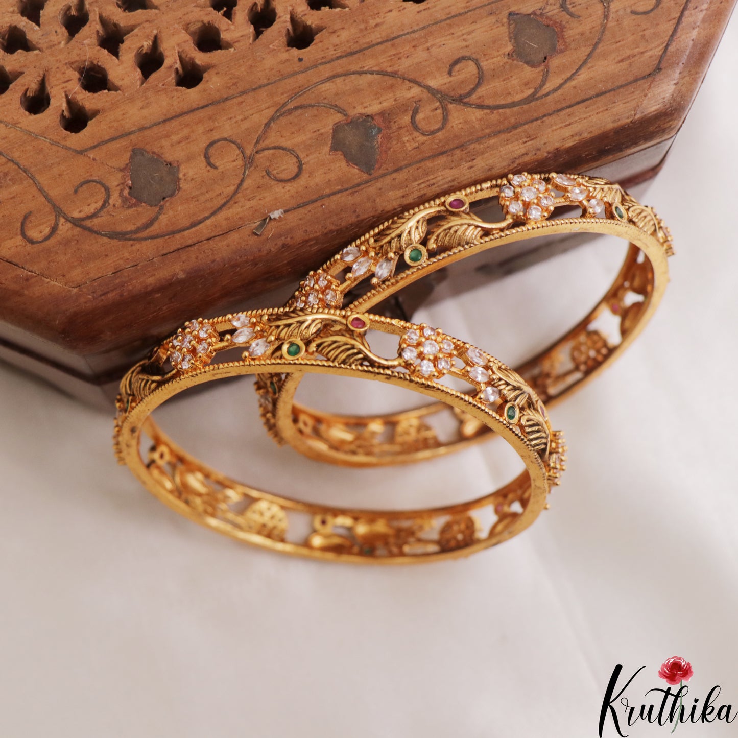 Beautiful Antique Floral Motifs CZ Bangles B553 (Set of 2)