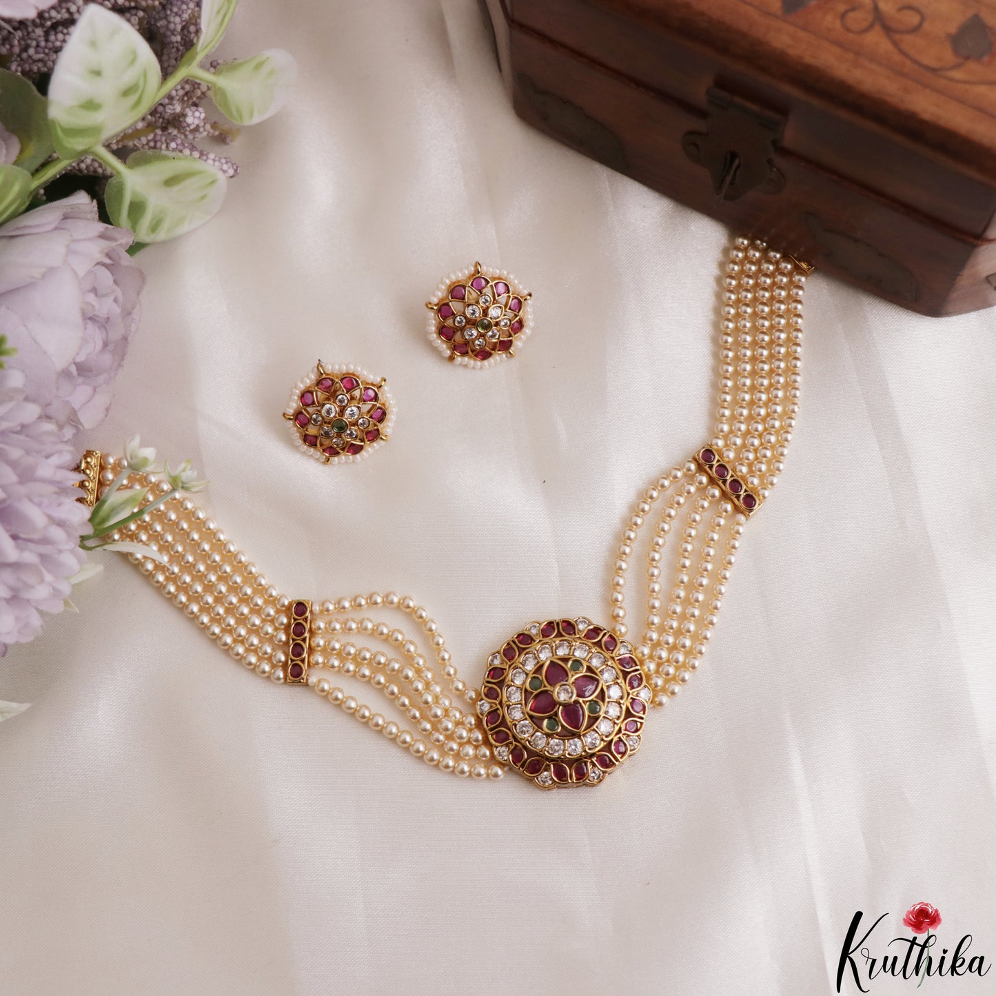 Beautiful Multi Pearl Strand Kemp Choker With Floral Pendant NC3179