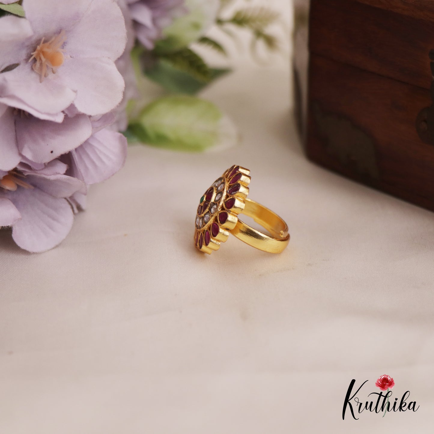 Elegant Teardrop Floral Motifs Adjustable Finger Ring R54