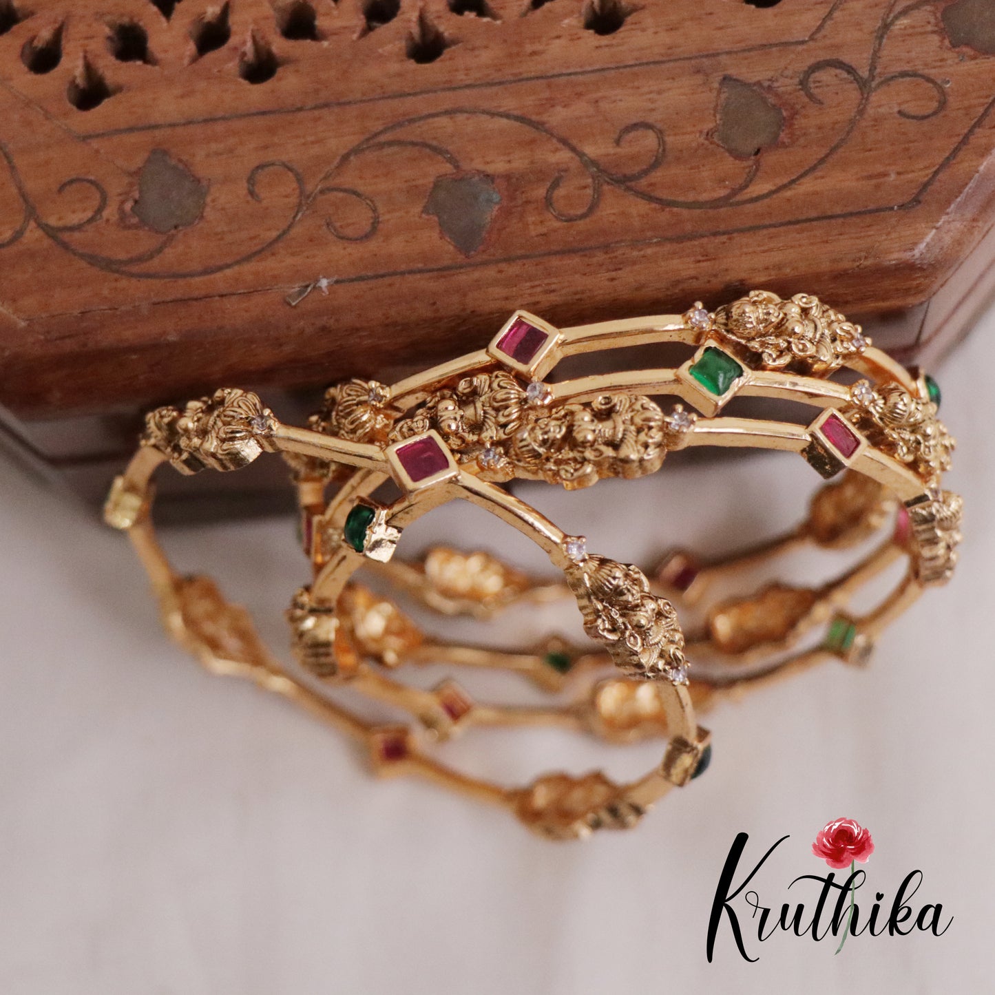 Simple AD Lakshmi Bangles B240 (Set of 2 Bangles)
