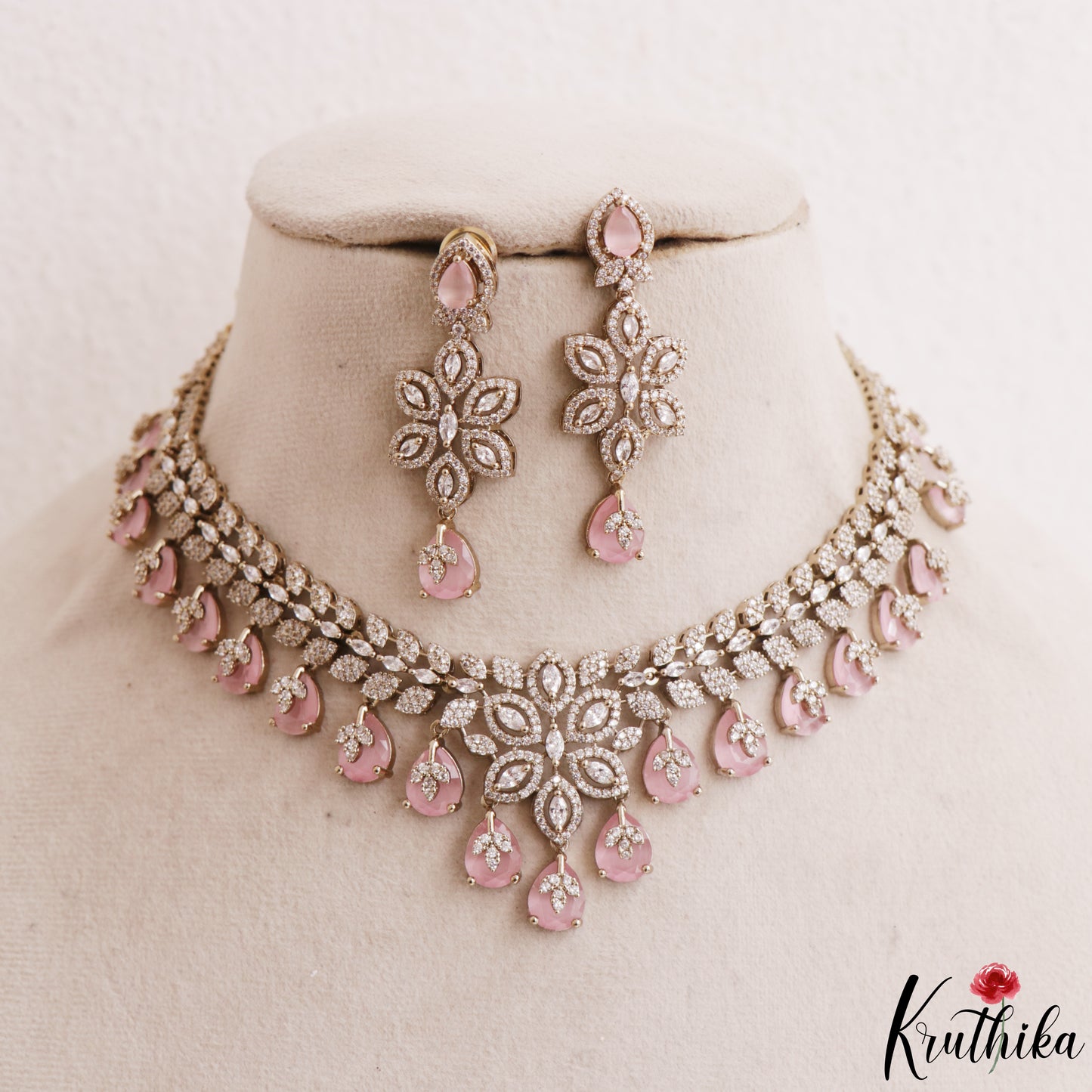 Sparkling Floral Leaf Motifs CZ Victorian Necklace NC3152 (Available In 6 Colors)