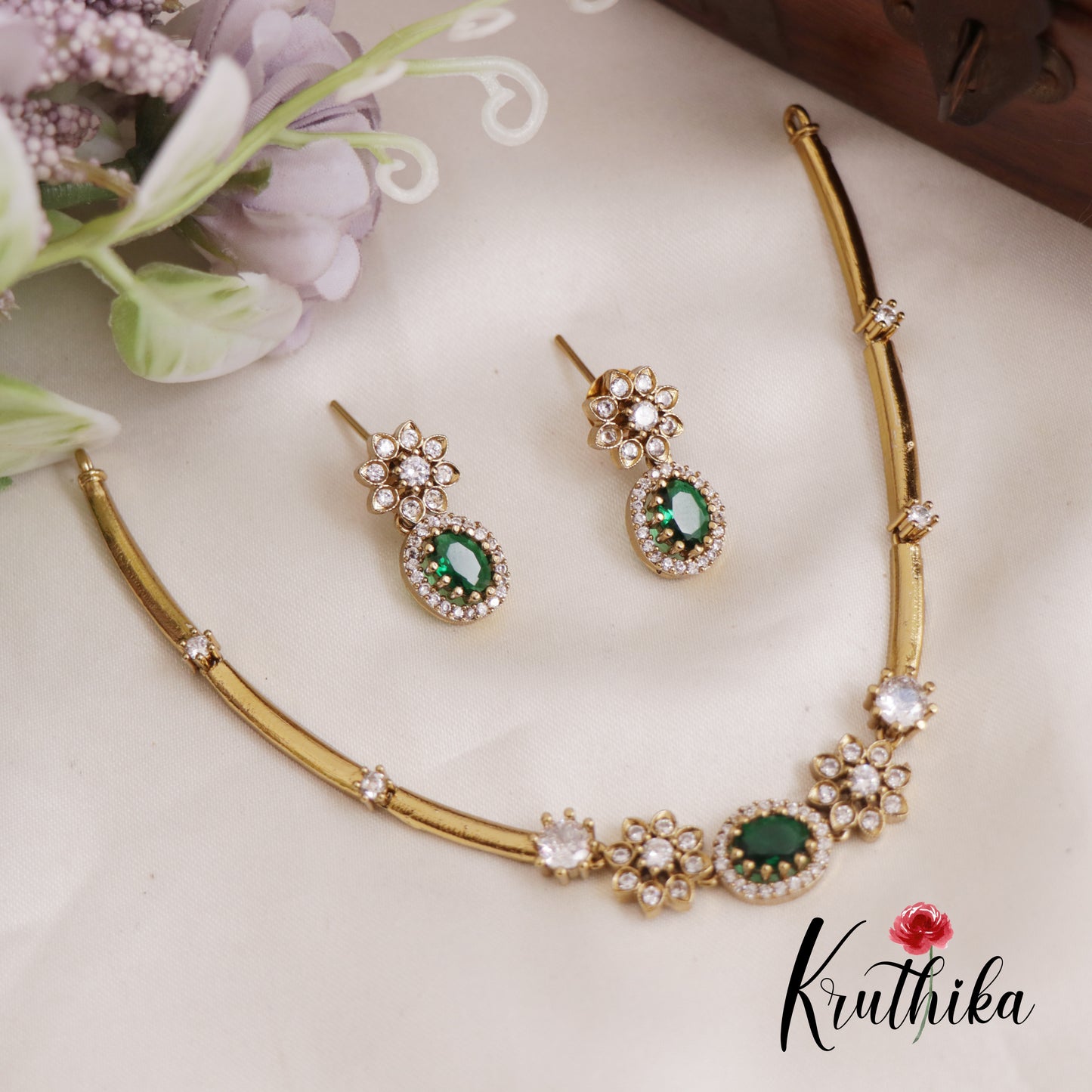 Elegant CZ Floral Sparking Victorian Necklace NC2586