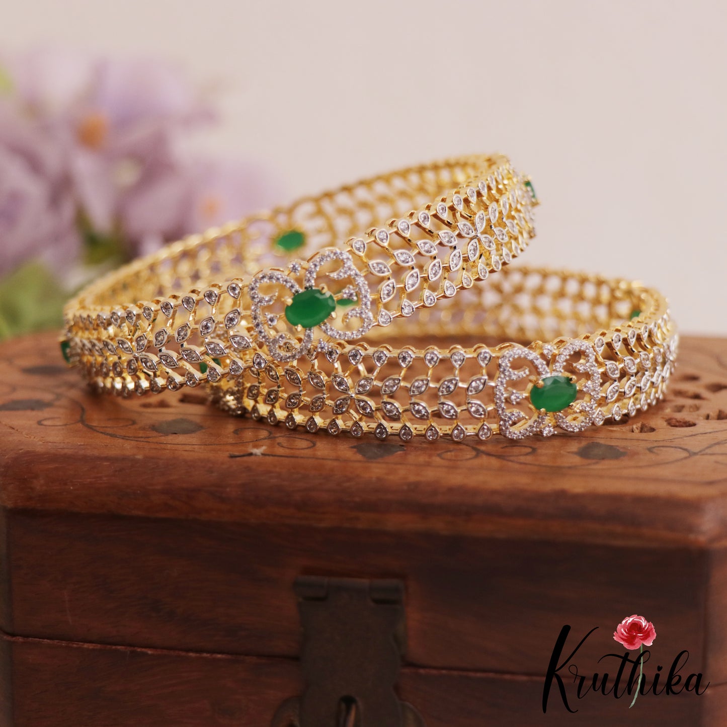 Sparkling Leaf Motifs Diamond-Finish Gold-Tone Bangles B496 (Set of 2)|(Available In 2 Colors)