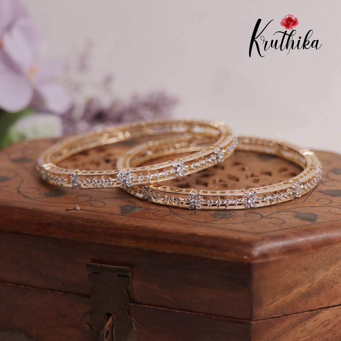 Elegant Diamond-Finish Gold-Tone Bangles (Set of 2) B318