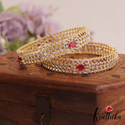 Sparkling Leaf Motifs Diamond-Finish Gold-Tone Bangles B496 (Set of 2)|(Available In 2 Colors)