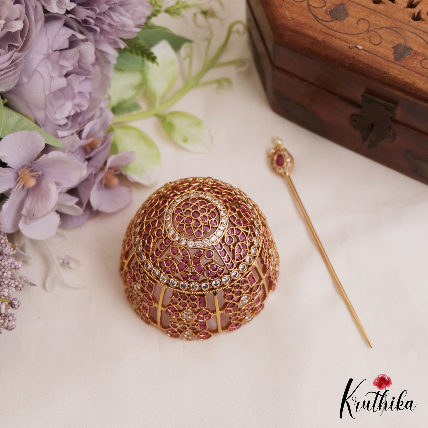 Premium Floral Motifs Kemp Golden Hair Bun J385
