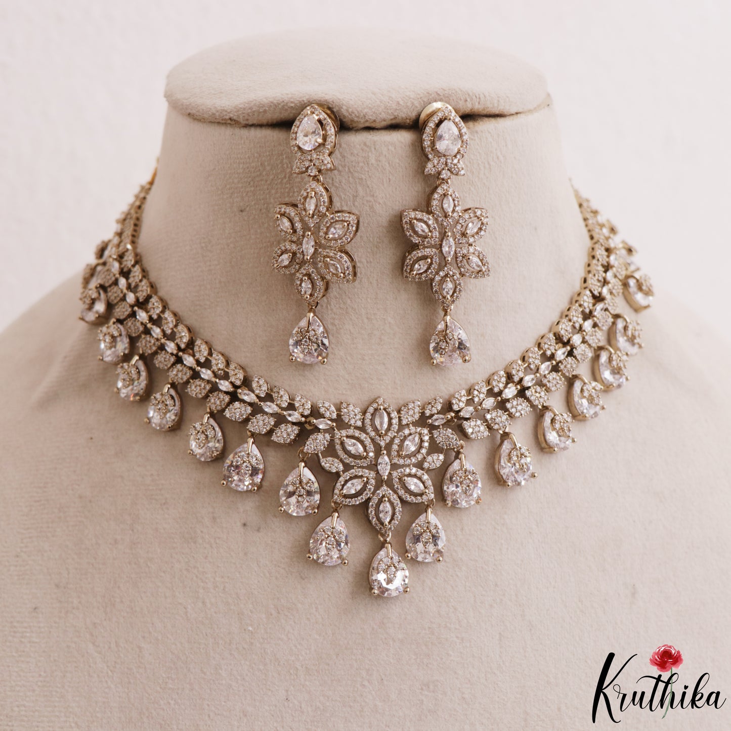 Sparkling Floral Leaf Motifs CZ Victorian Necklace NC3152 (Available In 6 Colors)