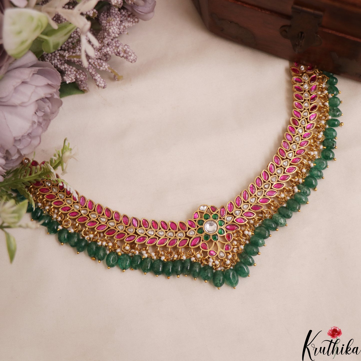 Elegant Floral Leaf Motifs Jadau Choker With Green Bead Drops NC3000