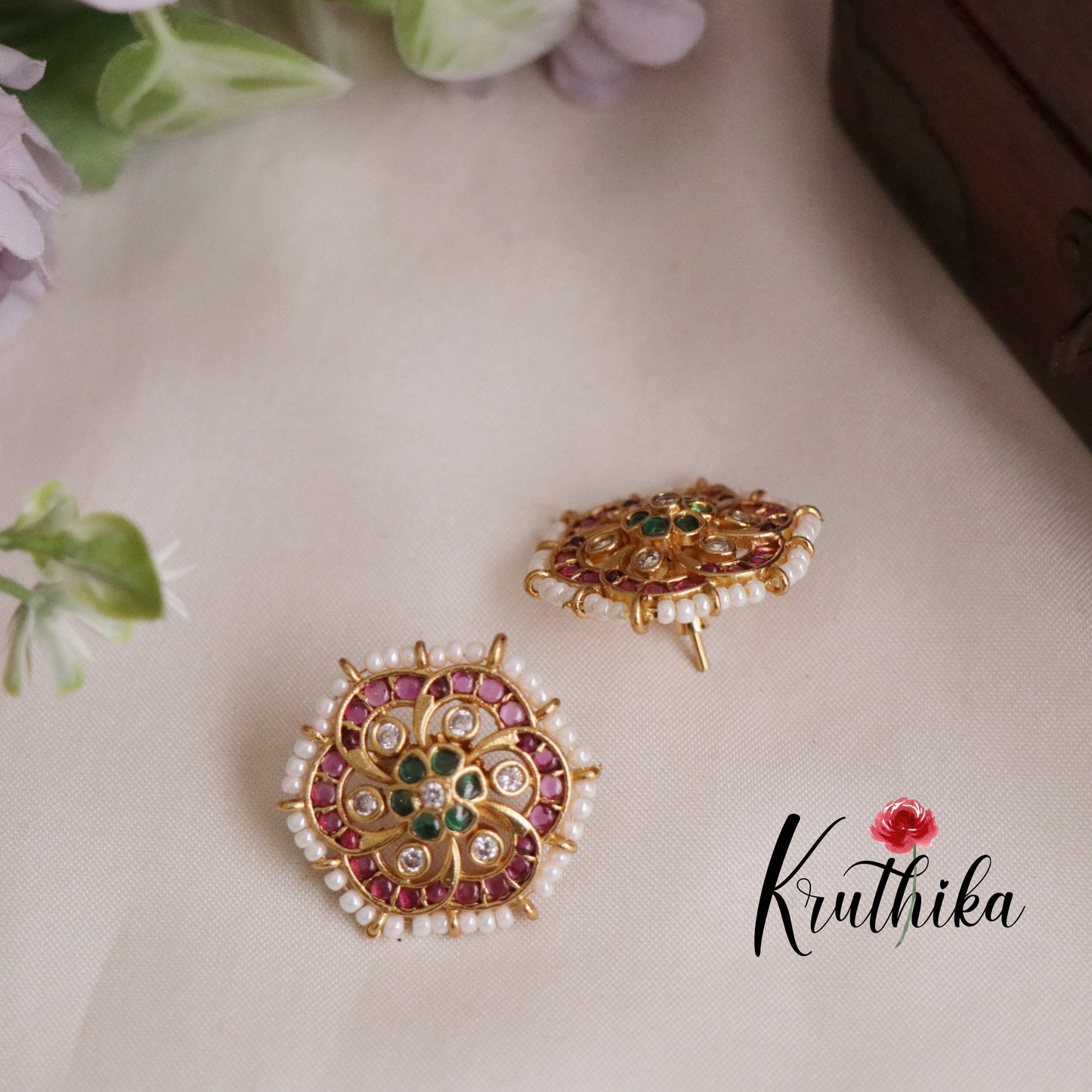 Trendy Kemp Ear Studs E610 (Available in 2 Colours)