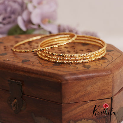 Simple Floral Daily Wear Bangles B430 (Set of 4 Bangles)