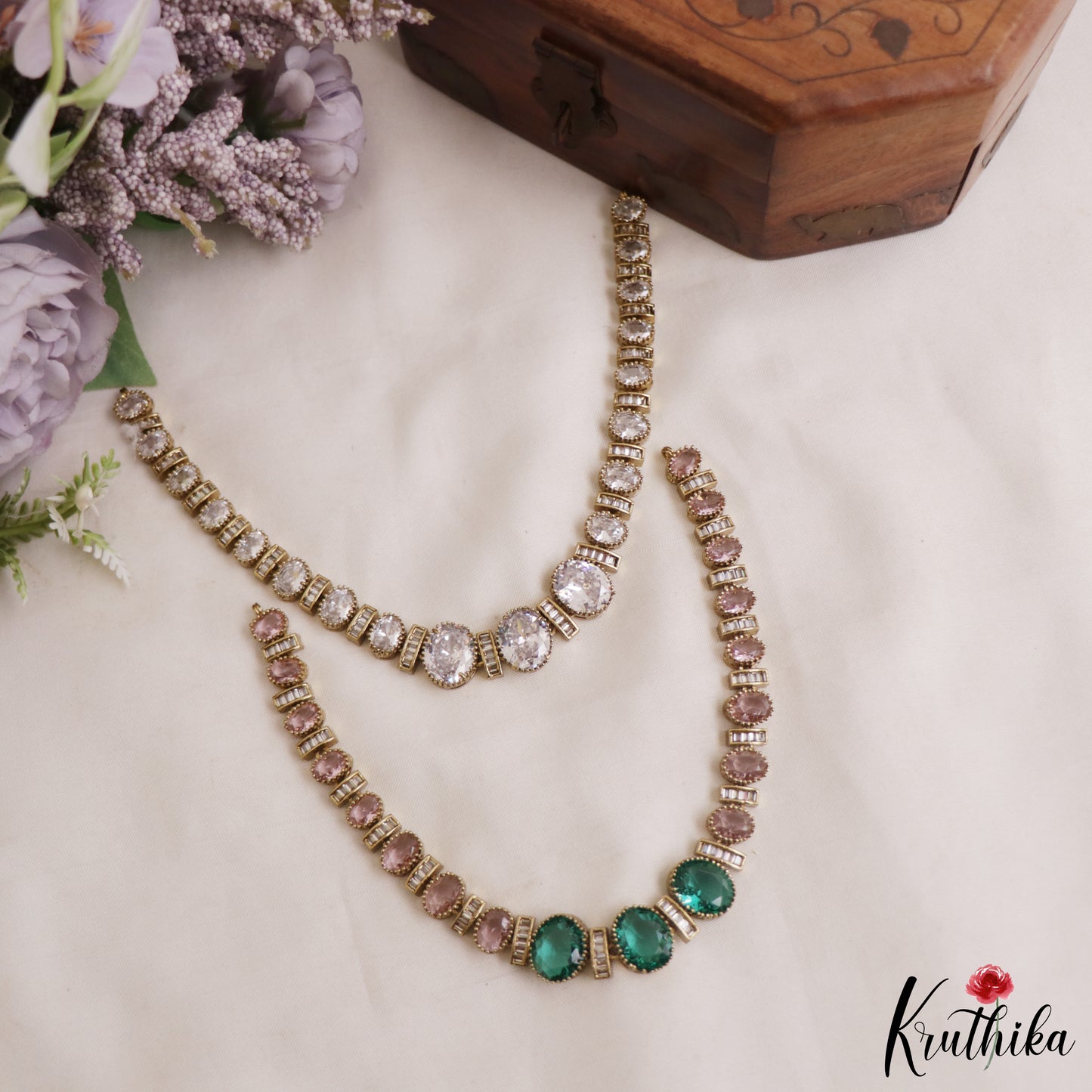 Beautiful Geometric Motifs Victorian Necklace NC2670 (Available In 2 Colors)