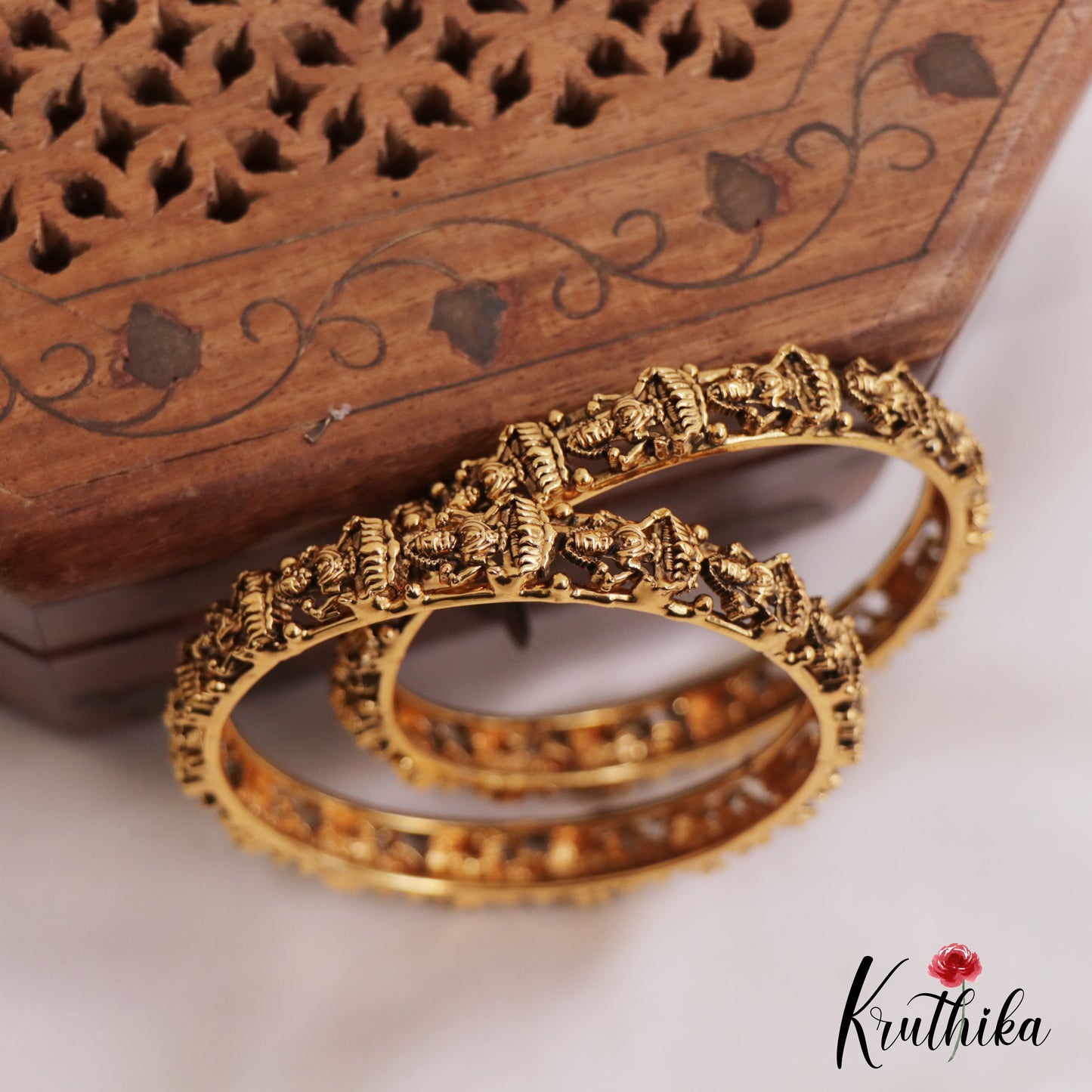 Classic Antique Lakshmi Motifs Bangles B471  (Set of 2 Bangles)
