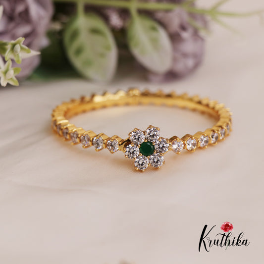Sparkling AD Floral Single Kada With Interchangeable Floral Studs B420 (4 Studs)