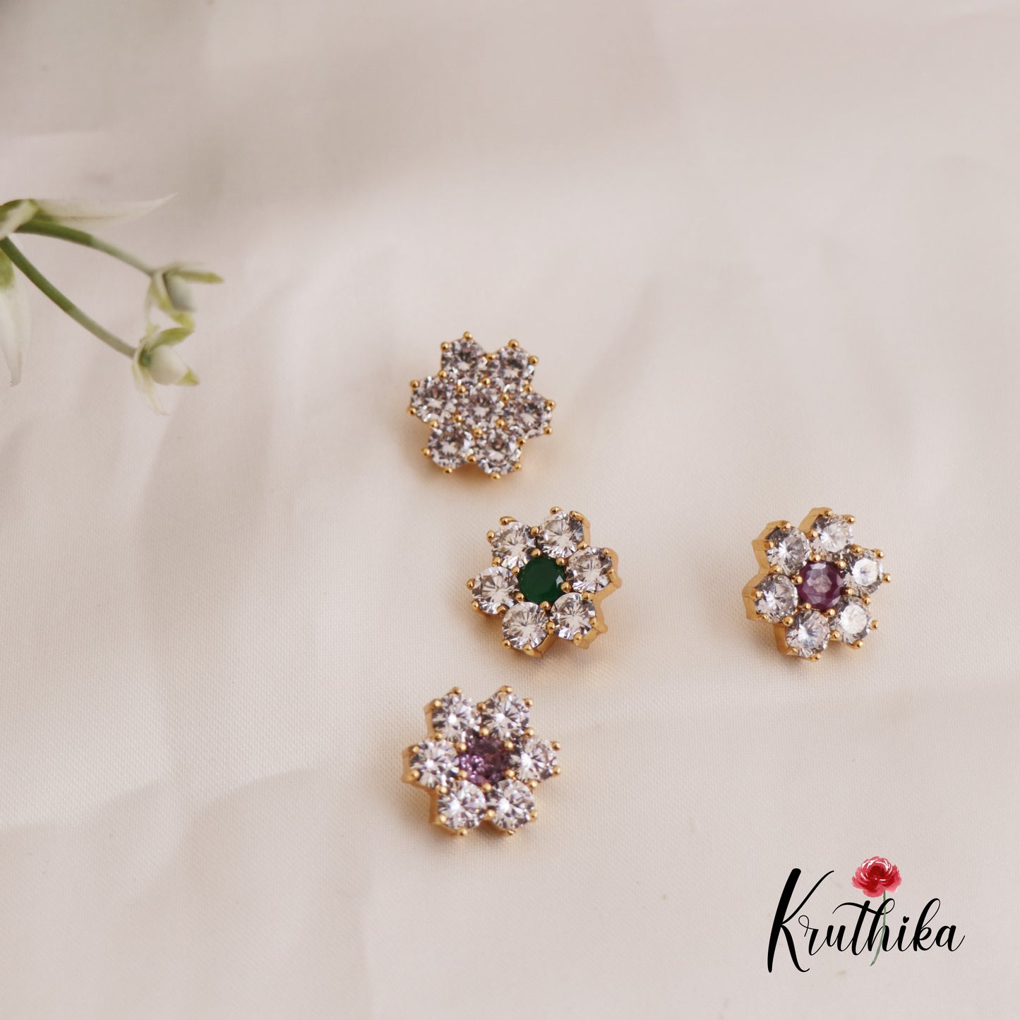 Sparkling AD Floral Single Kada With Interchangeable Floral Studs B420 (4 Studs)