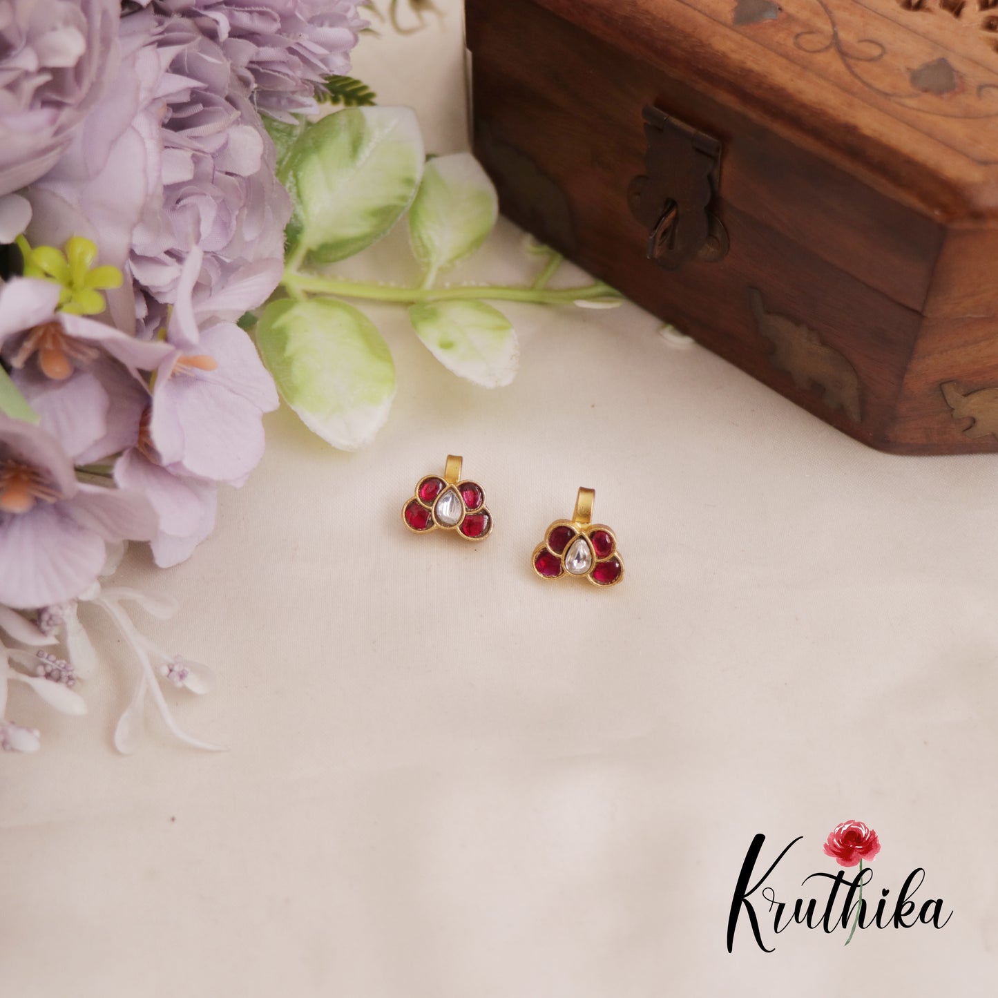 Classic Jadau Teardrop Earcuffs | Upper Earrings | Bugadi Earrings E825