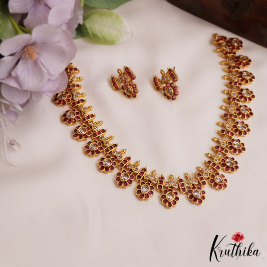 Beautiful Floral Motifs Kemp Necklace NC2774