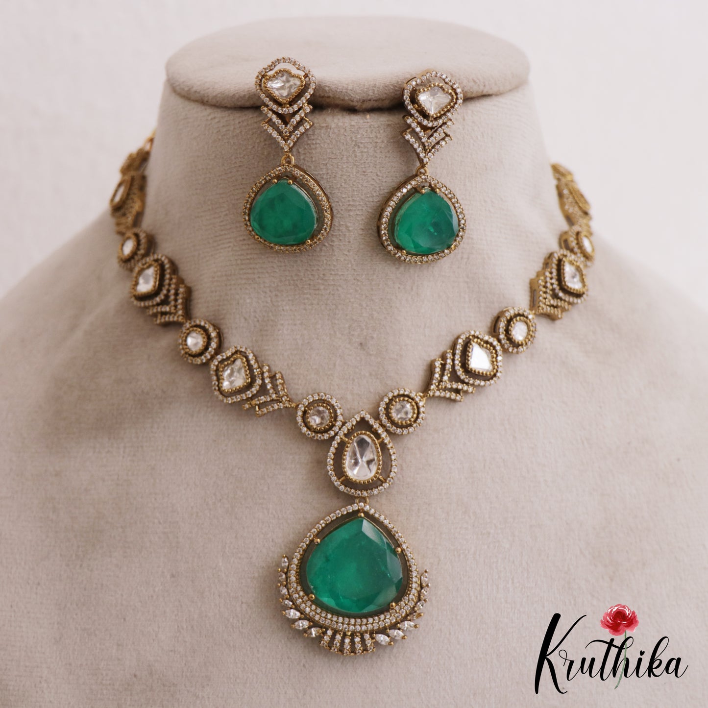 Trendy AD Teardrop Motifs Mossanaite Victorian Necklace NC2801