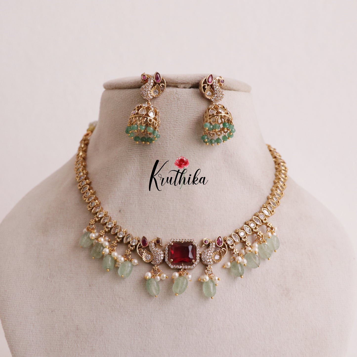 Pretty AD/Victoria Peacock Necklace with Pastel Green Beads NC1839