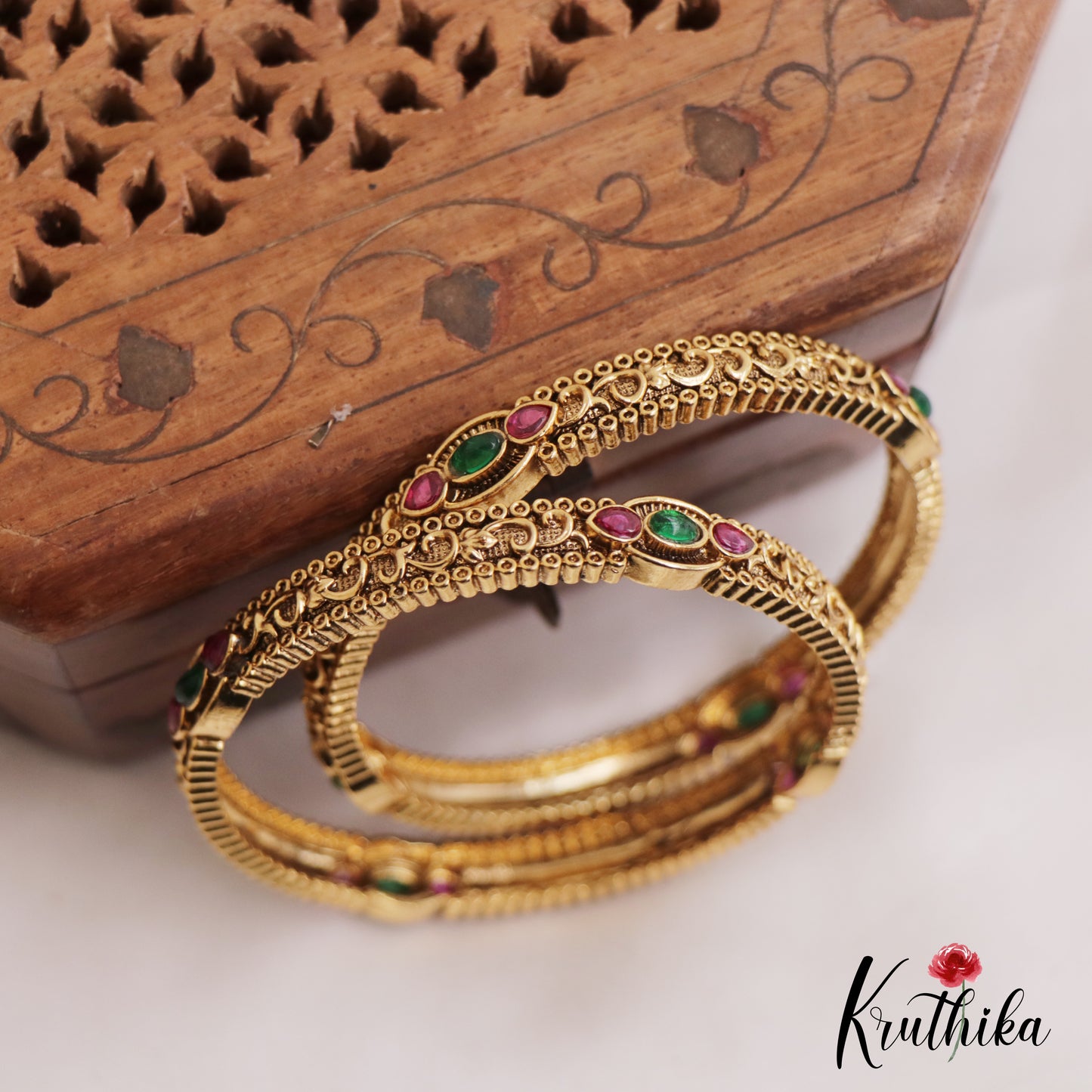 Trendy Antique Leaf Motifs Jadau Bangles B472 (Set of 2 Bangles)