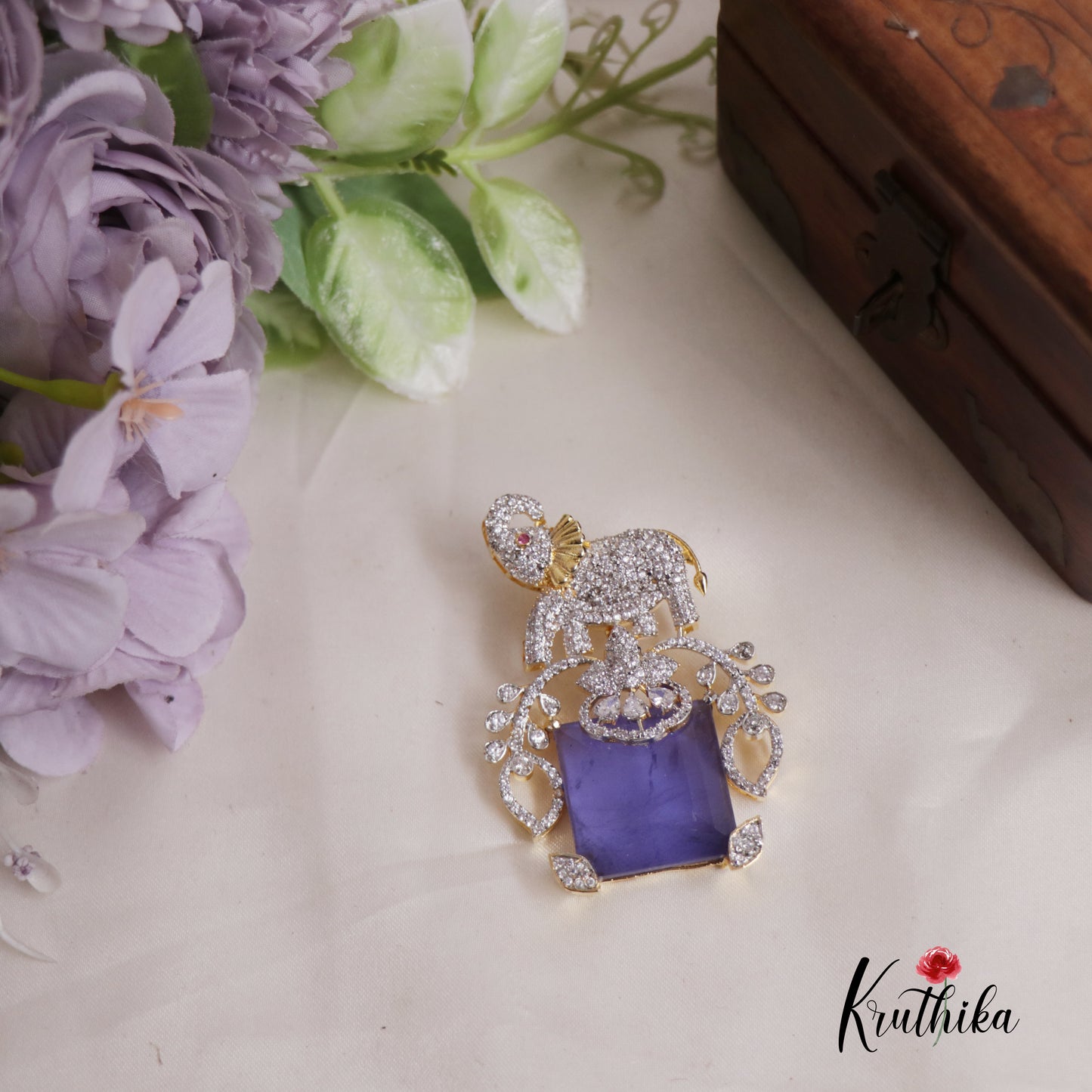 Elegant Victorian Elephant Pendant Set PS246 (Available In 5 Colours)