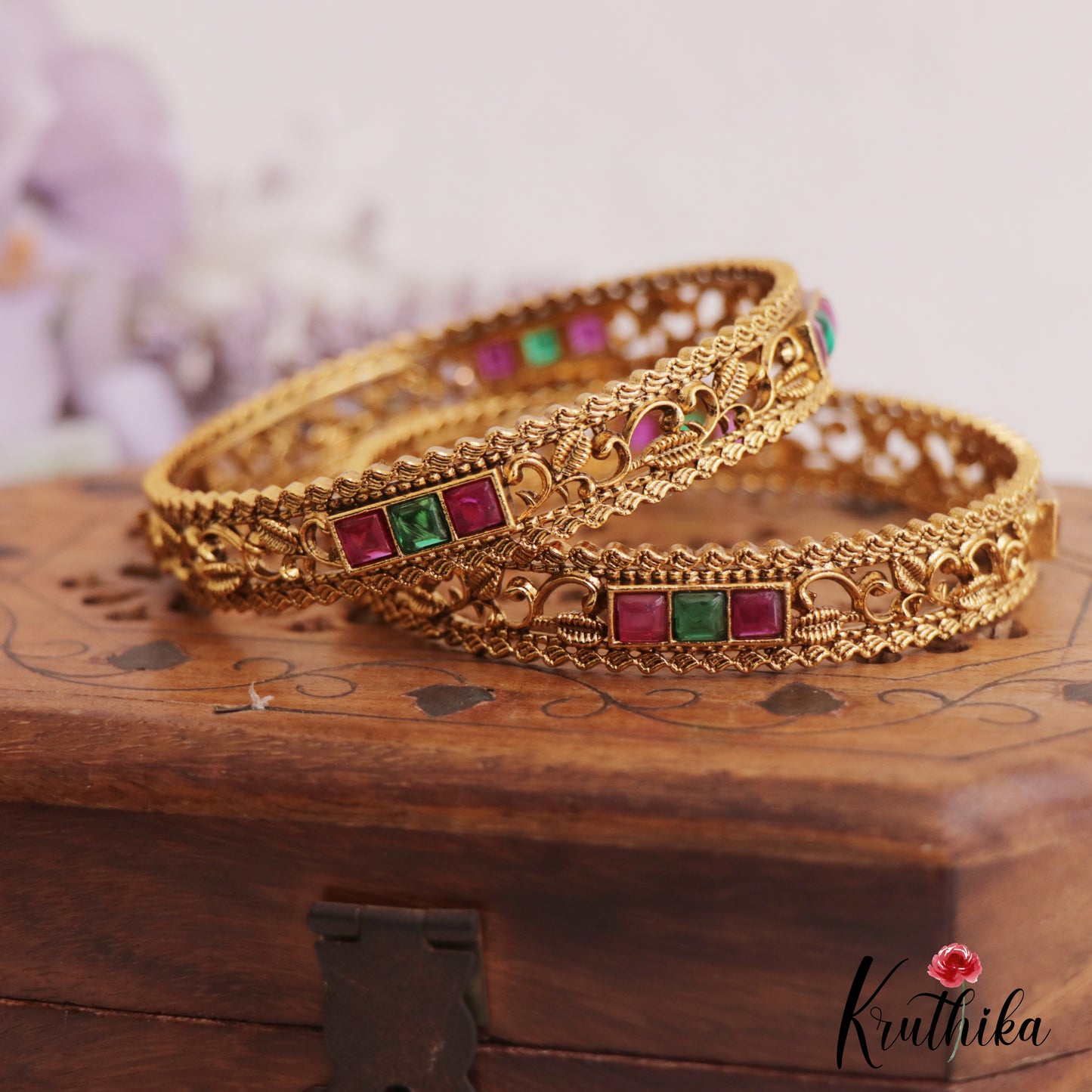 Beautiful Leaf Square Motifs Kemp Bangles B470 (Set of 2 Bangles)