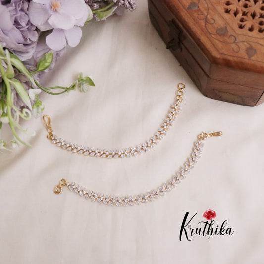 Beautiful CZ Sparking Leaf Design Earchains EC108