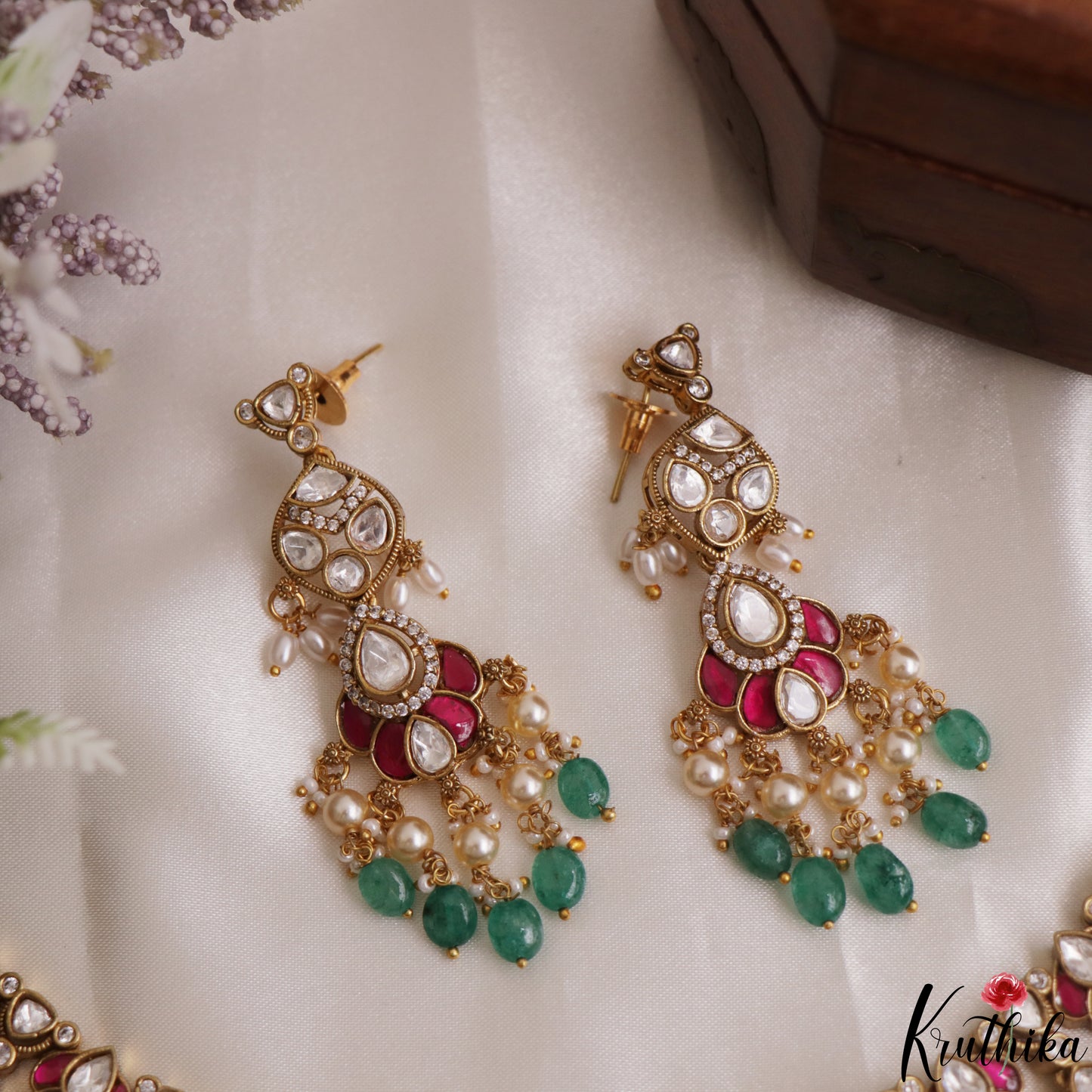 Grand Teardrop Motifs Moissanite Jadau Choker With Green Bead Drops NC3109