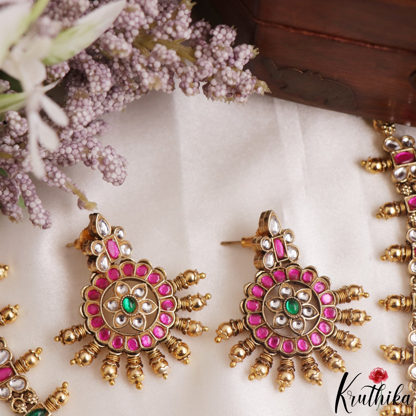 Traditional Antique Lakshmi Peacock Motifs Jadau Necklace NC3138