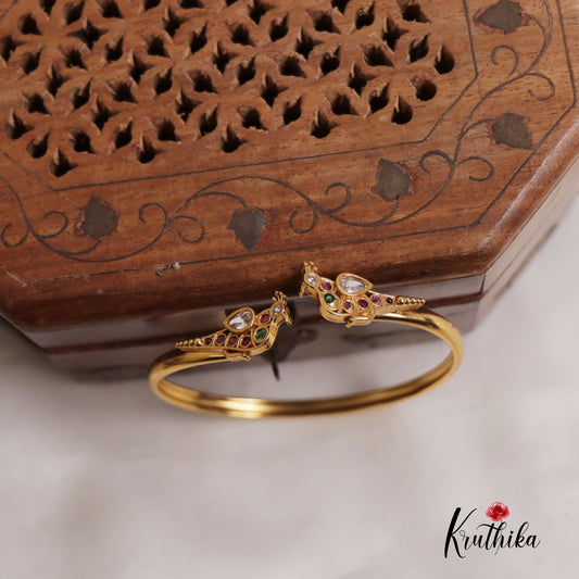 Cute parrot uncut stones Openable Kada B329