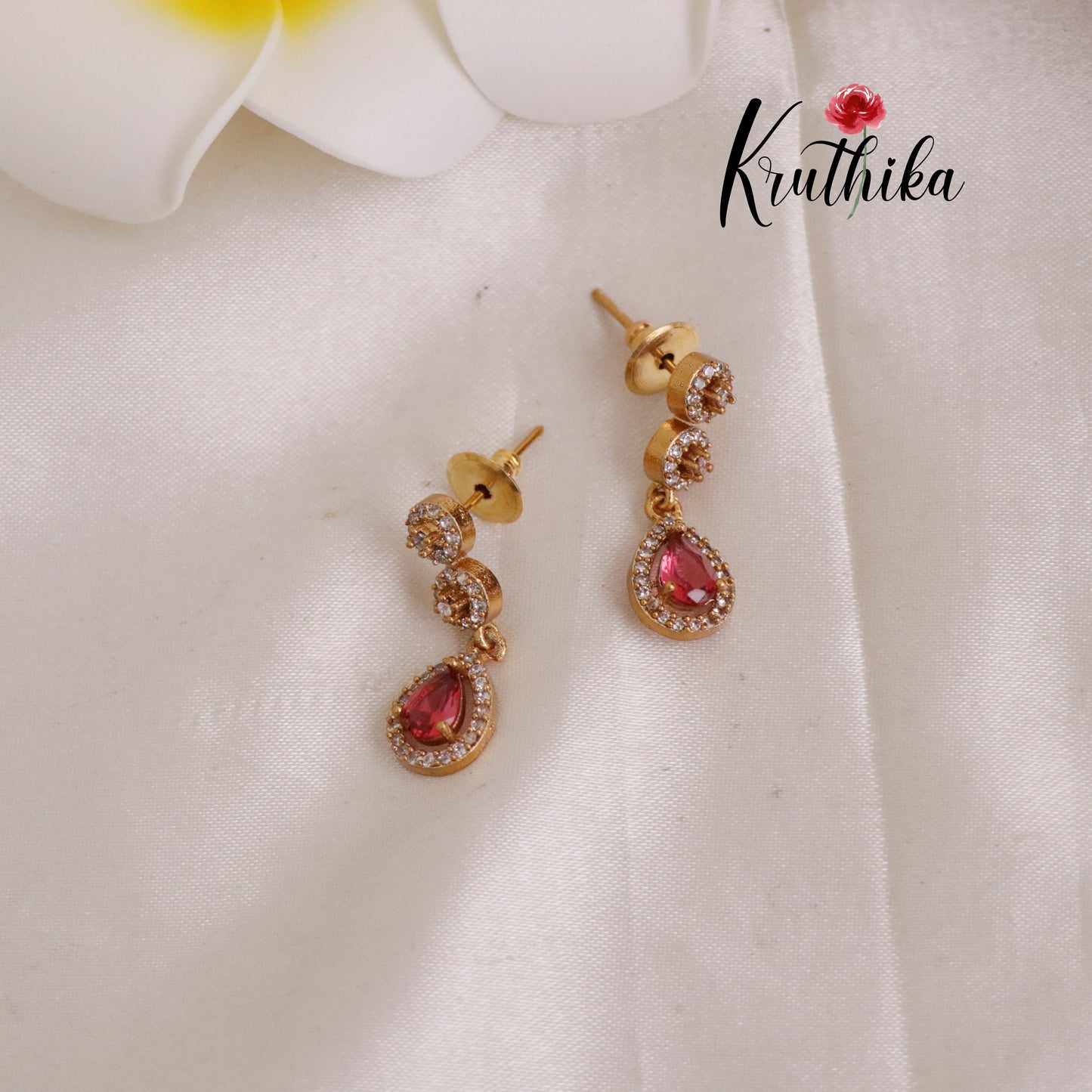 Pretty AD Necklace NC1913  [ Available in two colours]