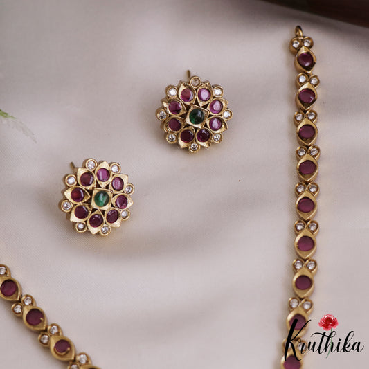 Trendy Floral Motifs Kemp Necklace NC2699