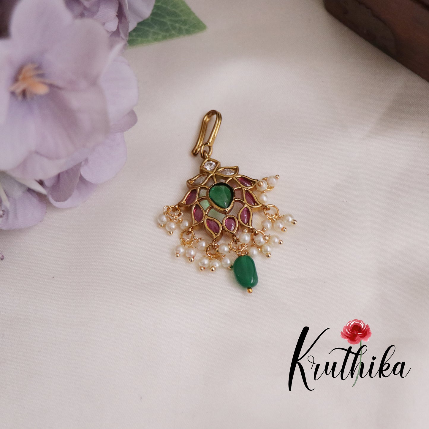 Simple Kemp Lotus Maang Tikka MT279