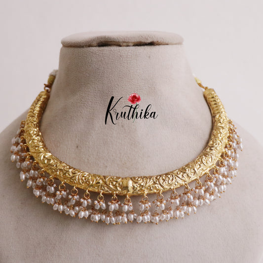 Elegant Guttapoosalu Hasli Choker NC2620