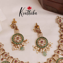 Elegant Kemp Flower Necklace NC1963 [Available in 2 colours)