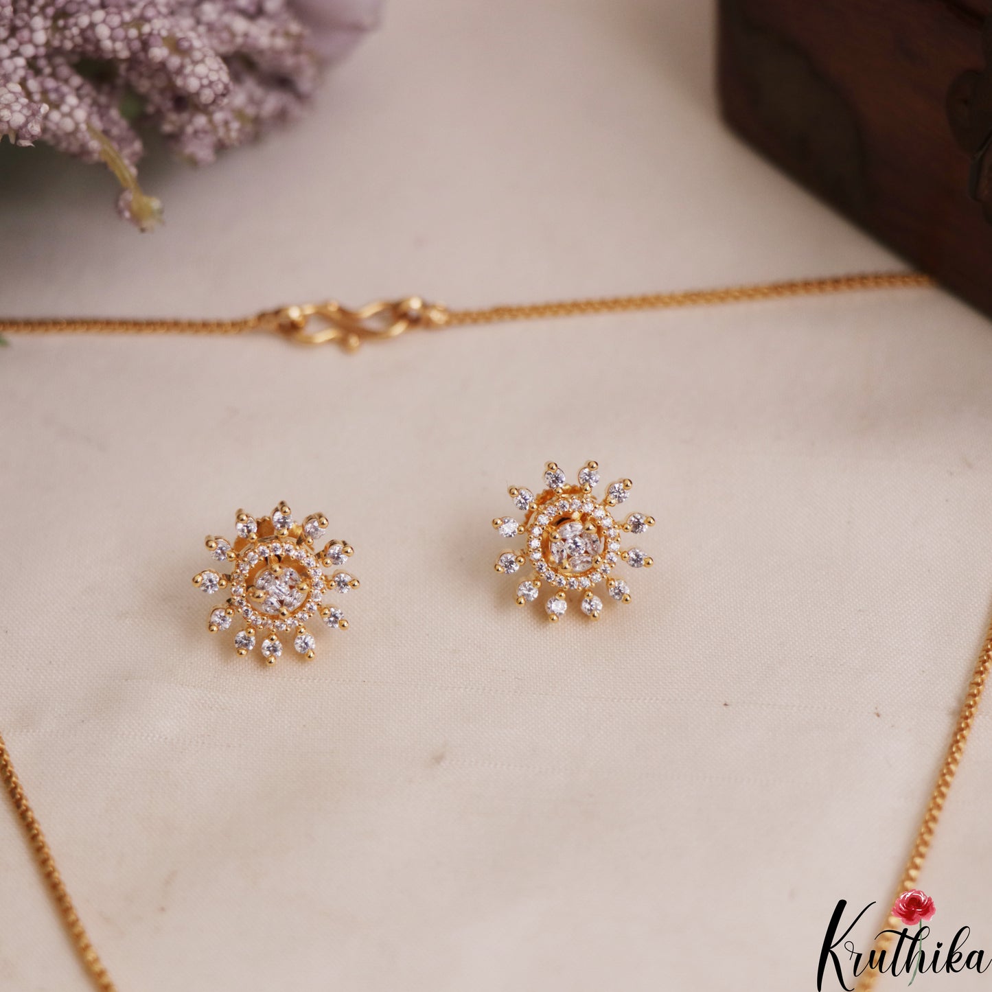 Pretty AD Gold-Tone Chain Pendant Set NC2930