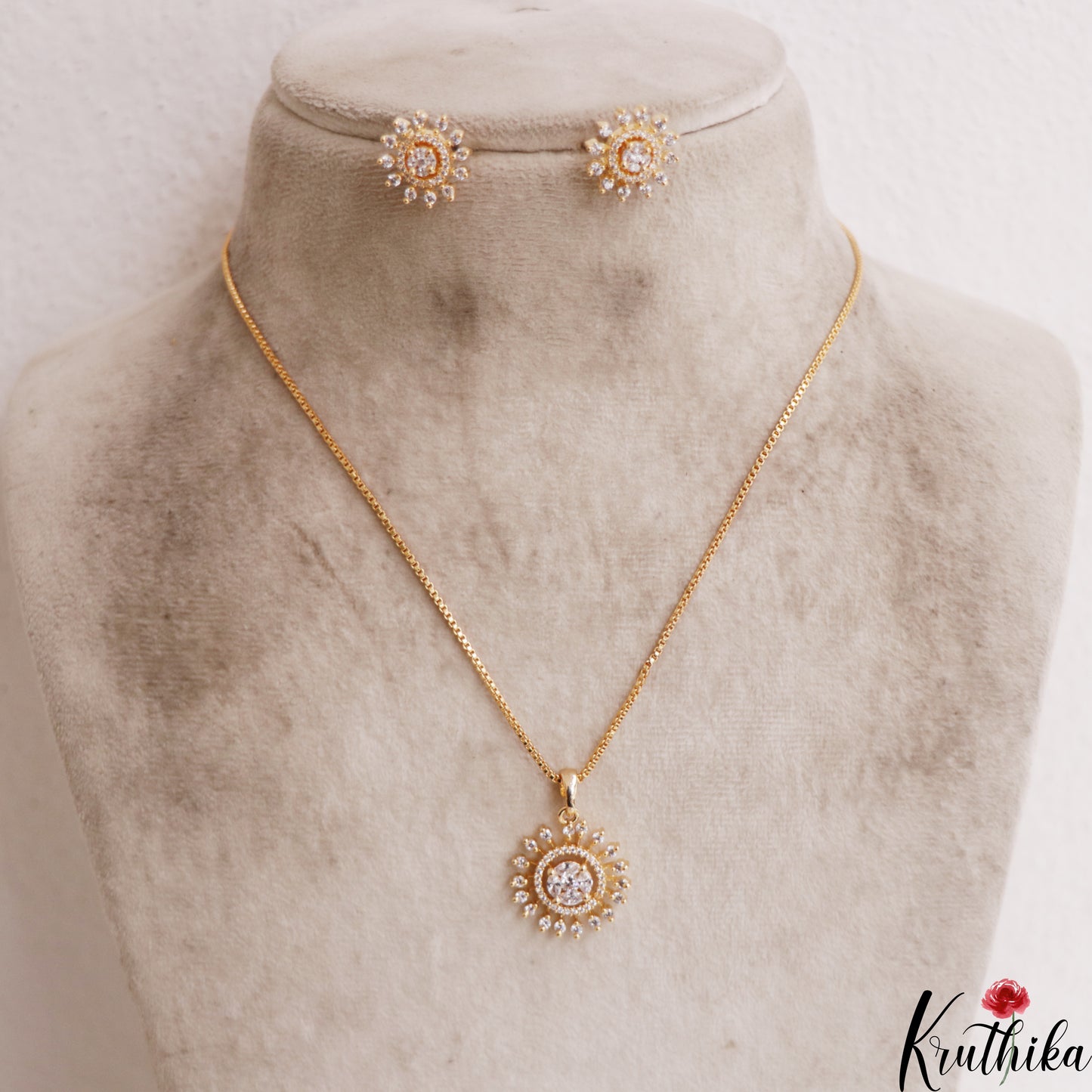 Pretty AD Gold-Tone Chain Pendant Set NC2930