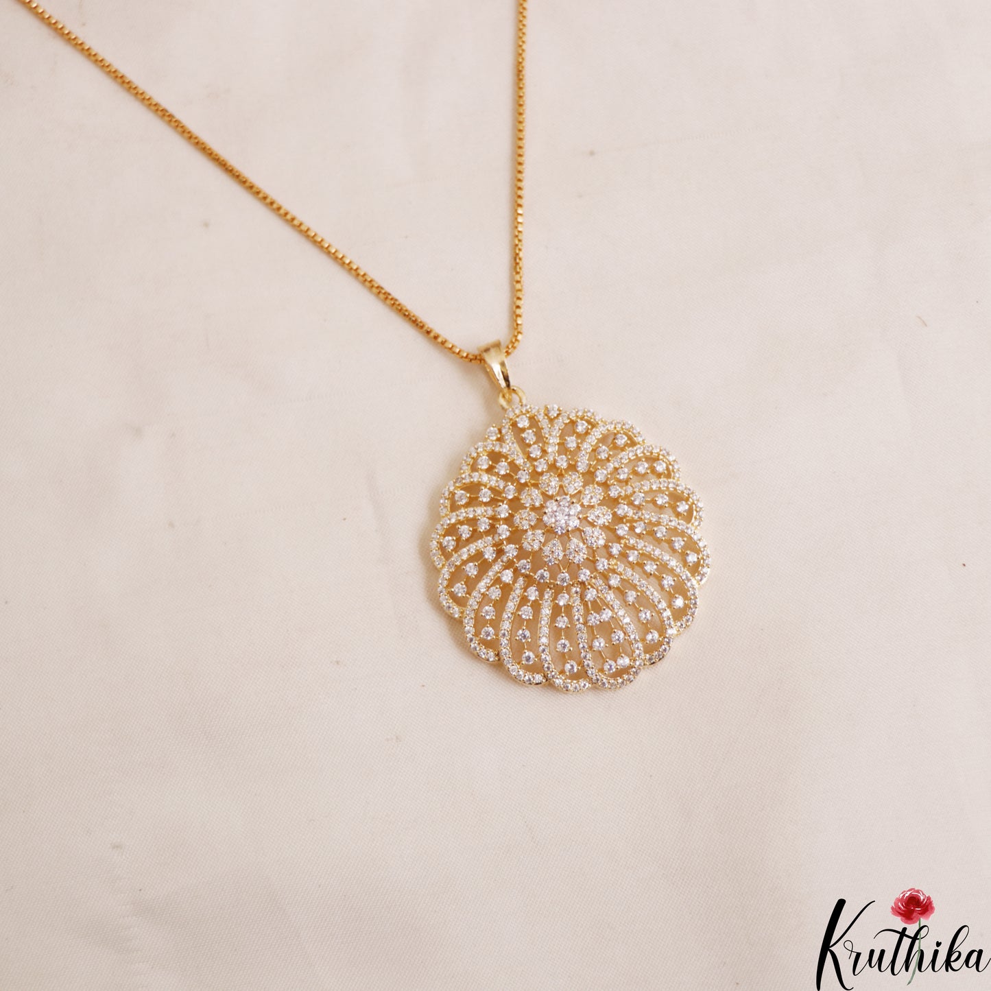 Pretty AD Floral Motifs Gold-Tone Chain Pendant Set NC2935