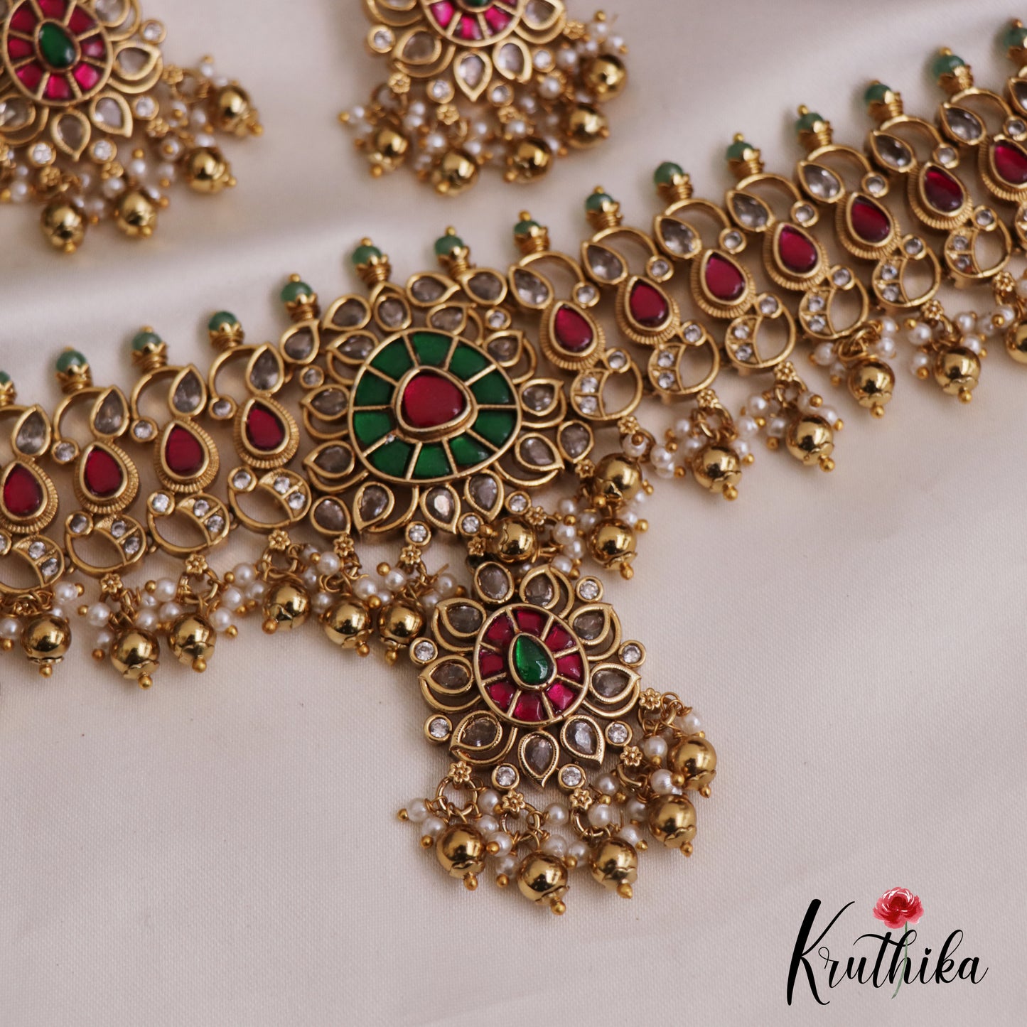 Gorgeous Teardrop Motifs Jadau Choker NC2725 (Available In 4 Colors)