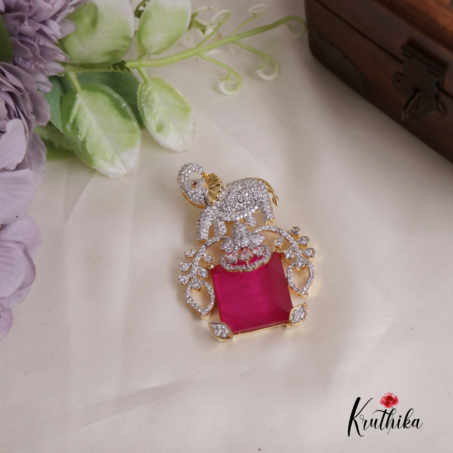 Elegant Victorian Elephant Pendant Set PS246 (Available In 5 Colours)
