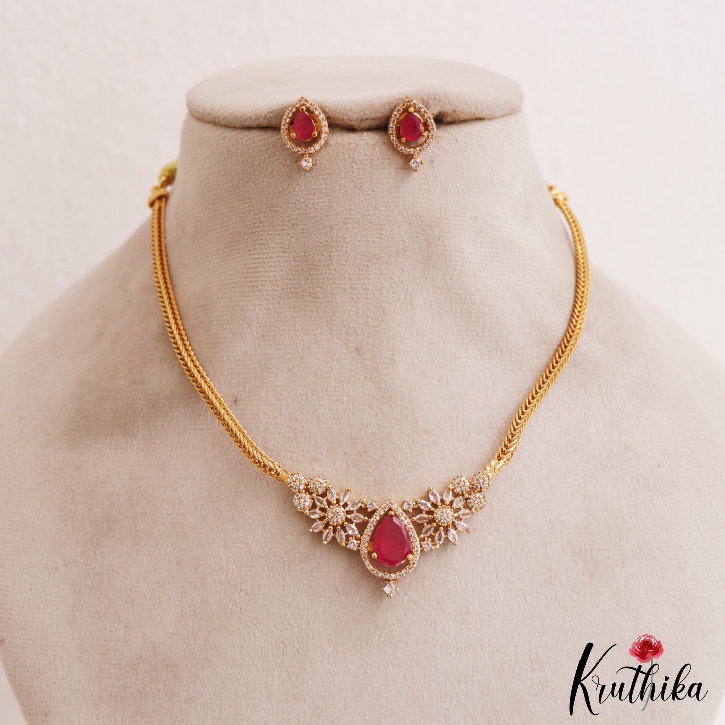 Classic AD Floral Motifs Necklace NC2805 (Available In 2 Colors)