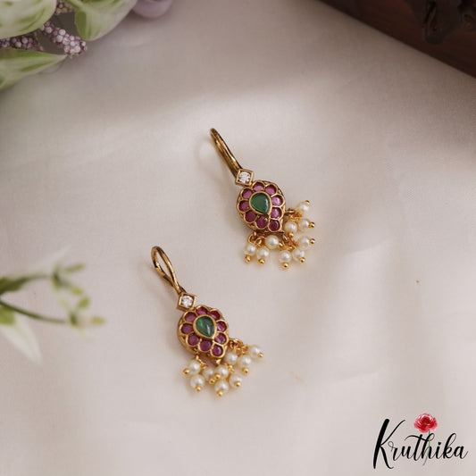 Elegant Kemp Teardrop Earcuffs | Upper Earrings | Bugadi Earrings E892
